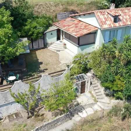 بيت للعطل Maison Et Jardin Sur Les Hauteurs De *