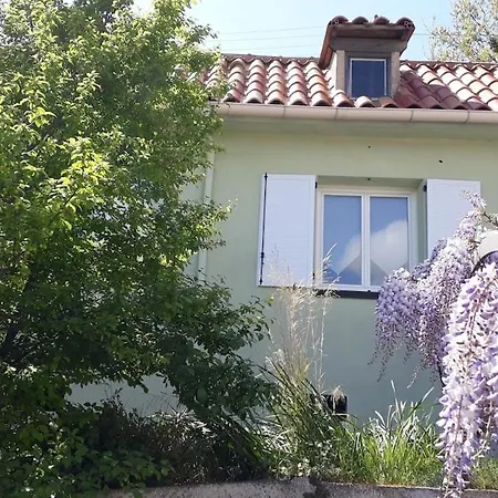 بيت للعطل Maison Et Jardin Sur Les Hauteurs De *